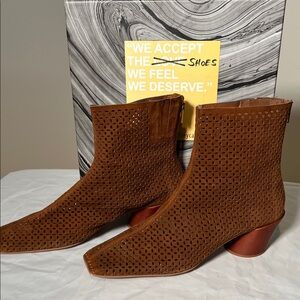 Jeffrey Campbell Tan Brown Perforated Ankle Boots size 9.5 (square toe)